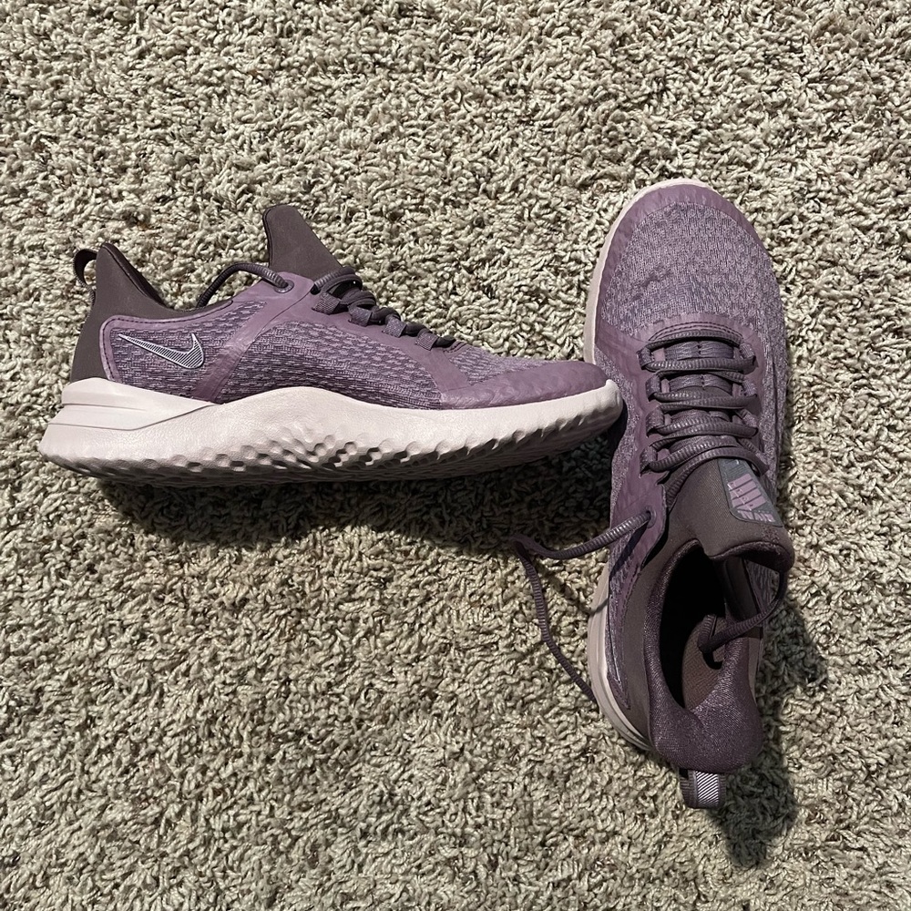 Womens Nike Renew shoes